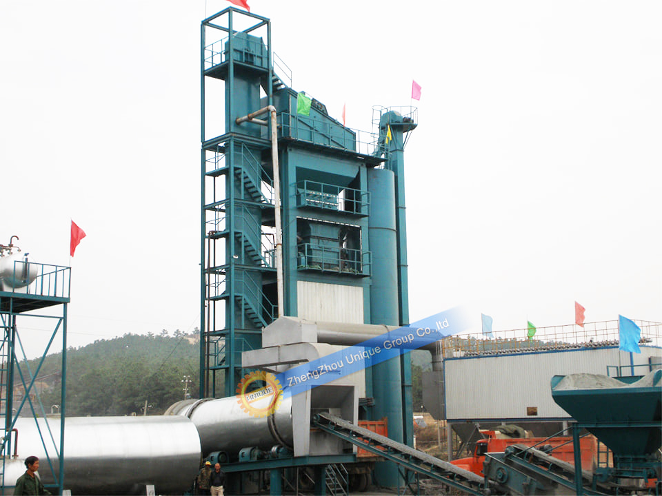 How to choose asphalt mixing equipment accessories?