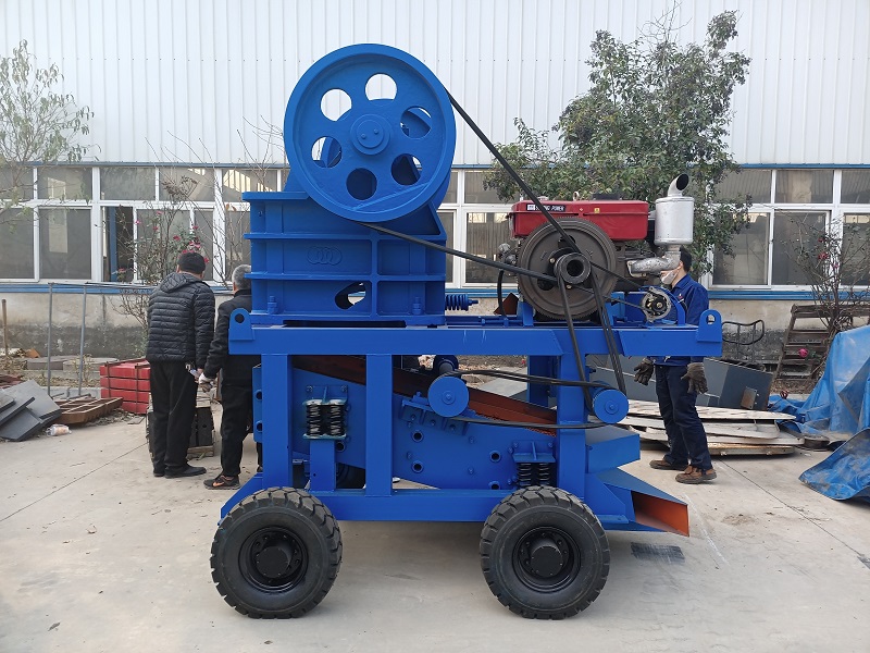 Kenya Jeff ordered 3 output sizes stone crusher